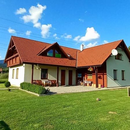 Ubytovanie U Huberta Besenova Exterior photo